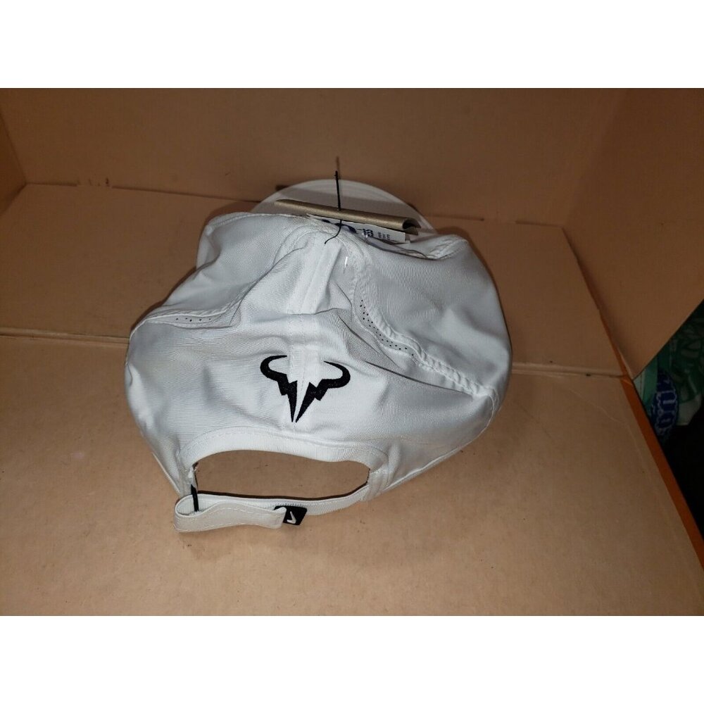 Nike Dri-Fit Club Unstructured Rafa Nadal Cap White Unisex Size S/M FB5600-100 - Picture 5 of 8
